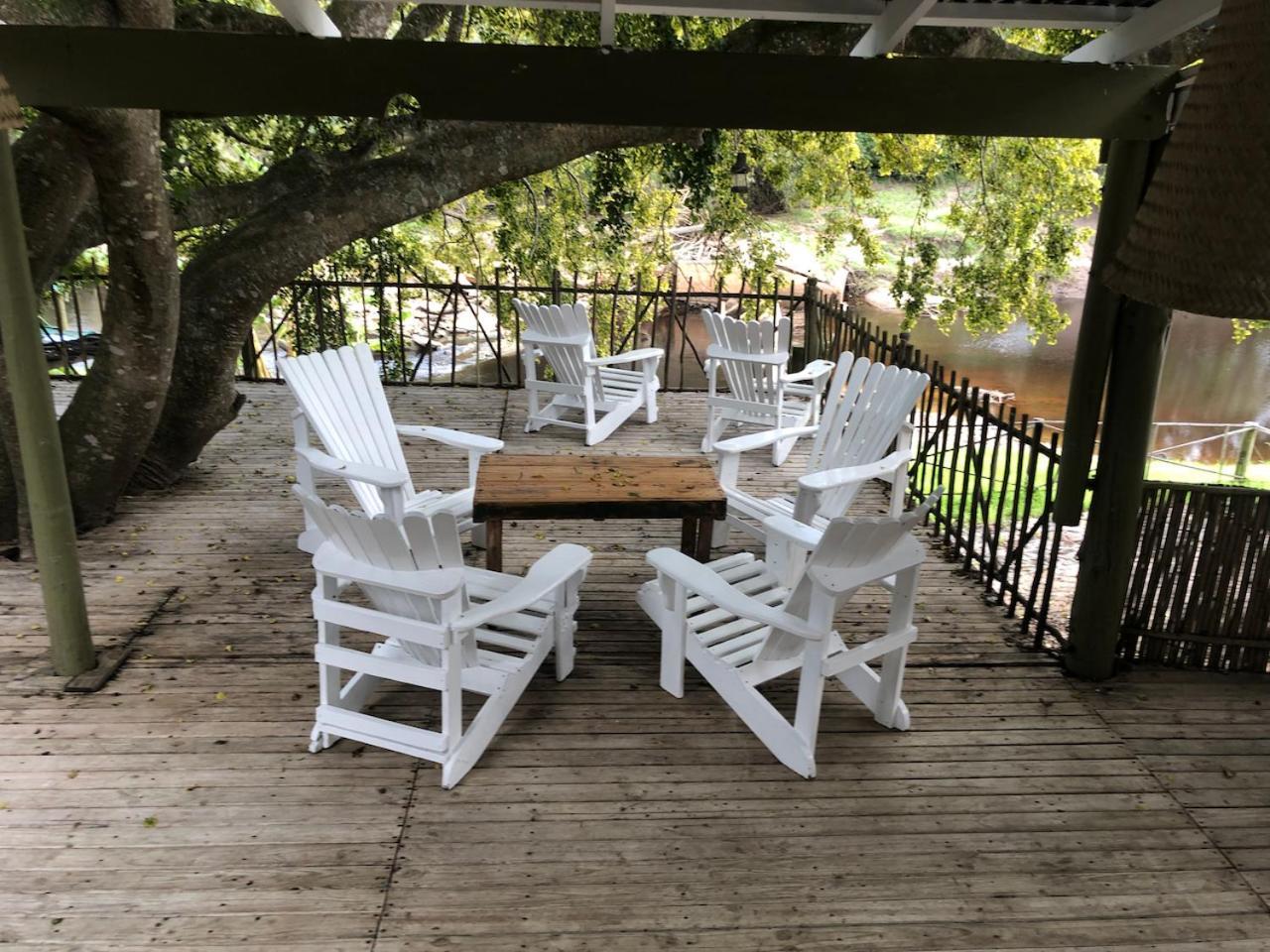 The Riverdeck Accommodation And Backpackers Κνύσνα Εξωτερικό φωτογραφία