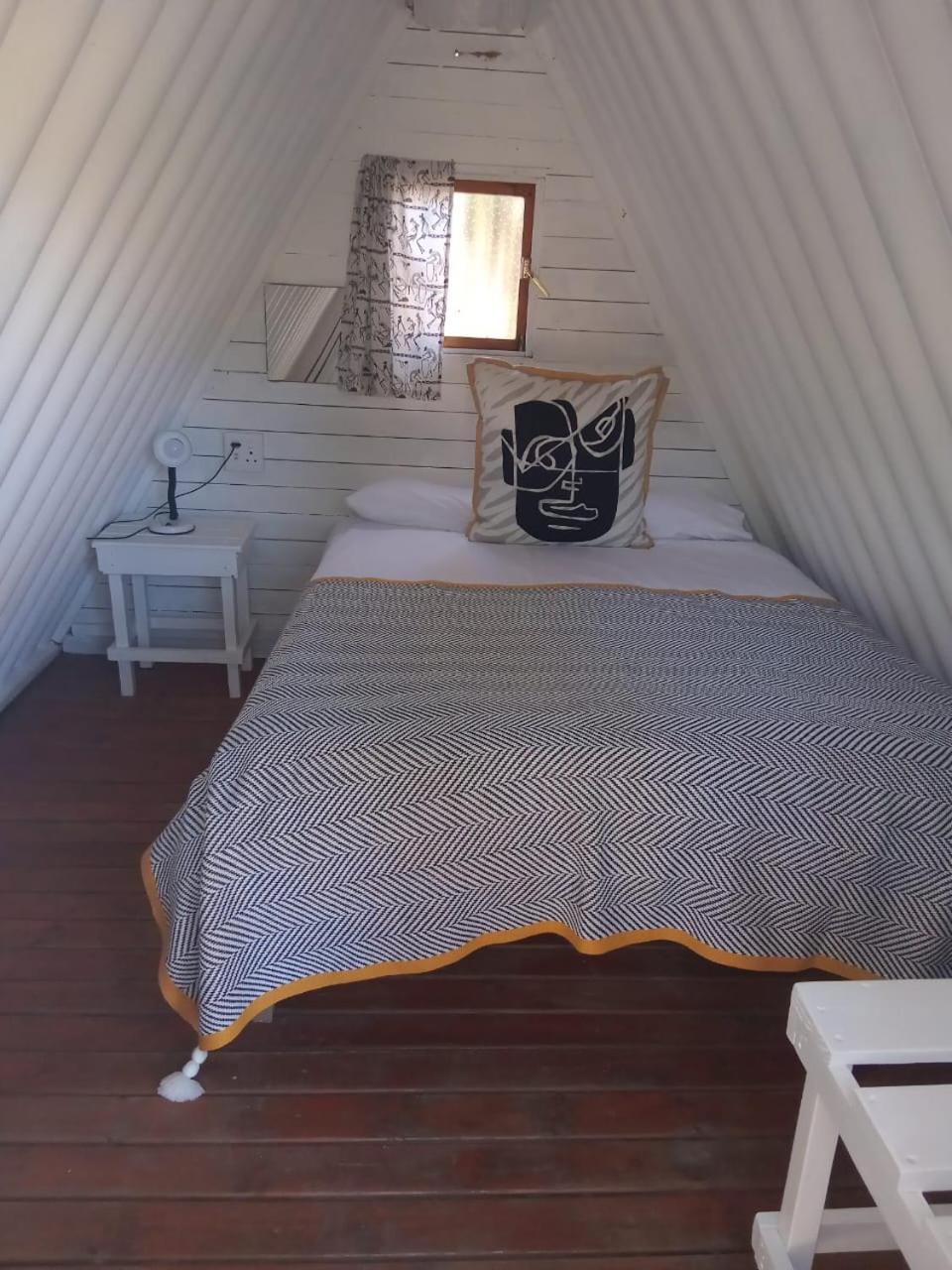 The Riverdeck Accommodation And Backpackers Κνύσνα Εξωτερικό φωτογραφία